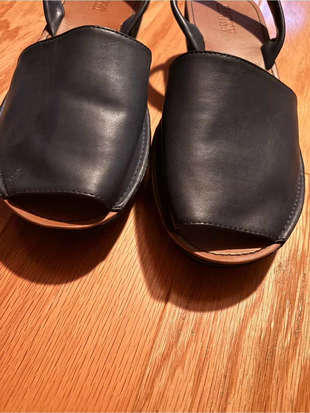 💚Kenneth Cole Navy Leather Slingback Wedge
